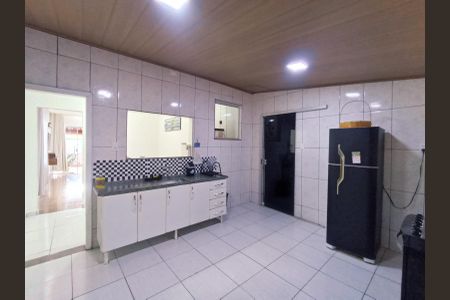 Casa para alugar com 2 quartos, 140m² em Petrópolis, Betim