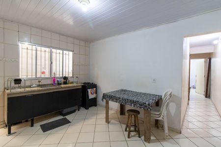 Casa à venda com 135m², 2 quartos e 2 vagasCozinha