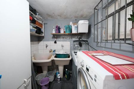 Casa à venda com 109m², 4 quartos e sem vagaÁrea de Serviço