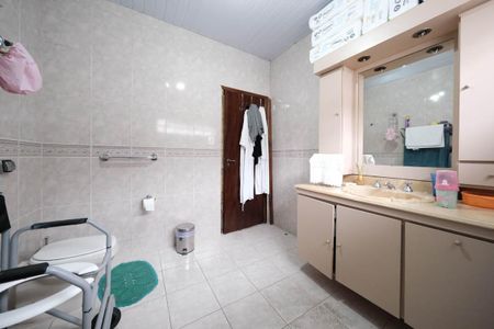 Banheiro de casa à venda com 4 quartos, 109m² em Jardim Popular, São Paulo