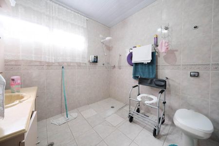 Banheiro de casa à venda com 4 quartos, 109m² em Jardim Popular, São Paulo