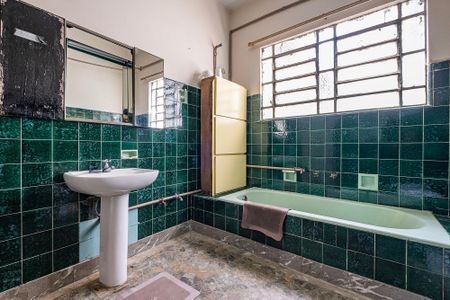 Casa para alugar com 400m², 5 quartos e 6 vagas Casa para alugar com 400m², 5 quartos e 6 vagasBanheiro