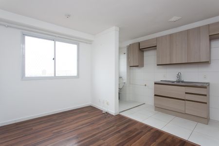 Sala de apartamento à venda com 2 quartos, 41m² em Itaquera, São Paulo