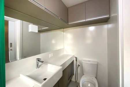 Apartamento à venda com 66m², 2 quartos e 2 vagasBanheiro da Suíte 2