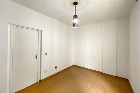 Quarto de kitnet/studio à venda com 1 quarto, 50m² em Lourdes, Belo Horizonte