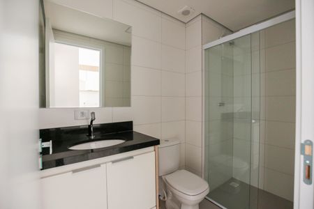 Banheiro de apartamento para alugar com 1 quarto, 30m² em Quitaúna, Osasco