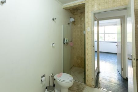 Banheiro de apartamento à venda com 2 quartos, 109m² em Centro, Campinas