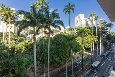 Vista da Sala de apartamento à venda com 2 quartos, 109m² em Centro, Campinas
