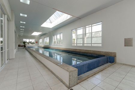 Apartamento para alugar com 50m², 1 quarto e 2 vagas Apartamento para alugar com 50m², 1 quarto e 2 vagasPiscina Coberta