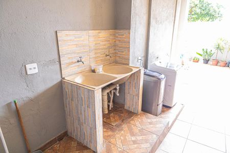 Casa à venda com 229m², 4 quartos e 2 vagas Casa à venda com 229m², 4 quartos e 2 vagasArea de serviço 2