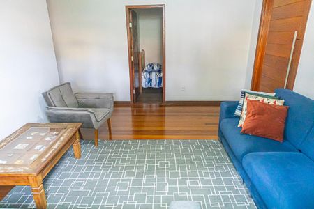 Sala de casa à venda com 4 quartos, 229m² em Céu Azul, Belo Horizonte