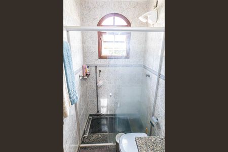 Casa à venda com 229m², 4 quartos e 2 vagas Casa à venda com 229m², 4 quartos e 2 vagasBanheiro 1