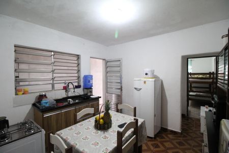 Casa à venda com 260m², 3 quartos e 2 vagas Casa à venda com 260m², 3 quartos e 2 vagasCasa 02