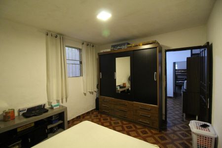 Casa à venda com 260m², 3 quartos e 2 vagas Casa à venda com 260m², 3 quartos e 2 vagasCasa 02