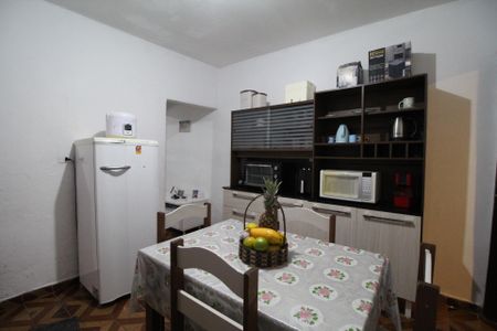 Casa à venda com 260m², 3 quartos e 2 vagas Casa à venda com 260m², 3 quartos e 2 vagasCasa 02