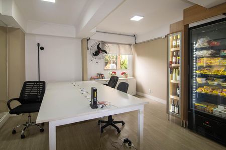 Apartamento à venda com 117m², 2 quartos e 1 vaga Apartamento à venda com 117m², 2 quartos e 1 vagaCowork