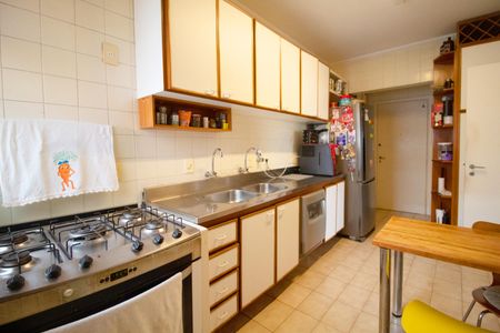 Apartamento à venda com 132m², 3 quartos e 2 vagas