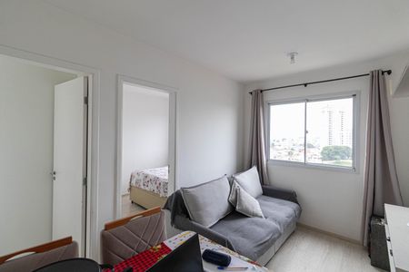 Sala/Cozinha/Área de Serviço  de apartamento para alugar com 2 quartos, 35m² em Vila Ré, São Paulo