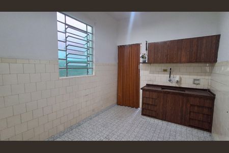 Casa à venda com 145m², 2 quartos e 2 vagas Casa à venda com 145m², 2 quartos e 2 vagasCozinha