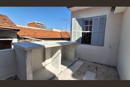 Casa à venda com 145m², 2 quartos e 2 vagas Casa à venda com 145m², 2 quartos e 2 vagasQuintal