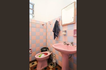 Casa à venda com 145m², 2 quartos e 2 vagasEdícula