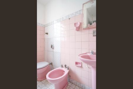 Casa à venda com 145m², 2 quartos e 2 vagasBanheiro