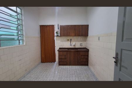 Casa à venda com 145m², 2 quartos e 2 vagas Casa à venda com 145m², 2 quartos e 2 vagasCozinha