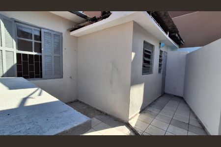 Casa à venda com 145m², 2 quartos e 2 vagas Casa à venda com 145m², 2 quartos e 2 vagasQuintal
