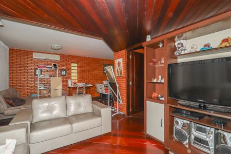 Casa à venda com 200m², 3 quartos e 4 vagasSala