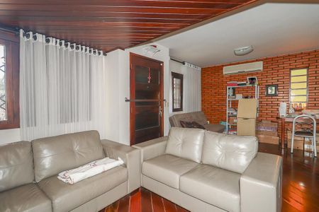 Sala de casa à venda com 3 quartos, 200m² em Jardim Sabará, Porto Alegre