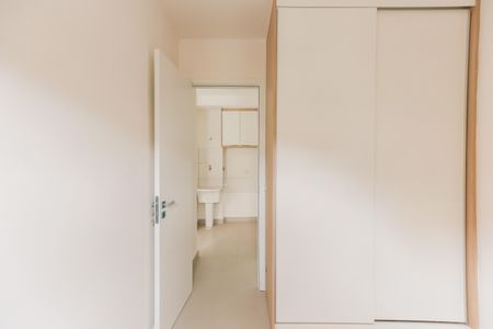 Quarto  de apartamento para alugar com 1 quarto, 32m² em Quitaúna, Osasco