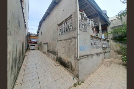 Casa à venda com 144m², 2 quartos e 1 vagaQuintal