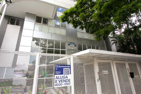 Apartamento para alugar com 45m², 1 quarto e 1 vagaplaca LDNB-631