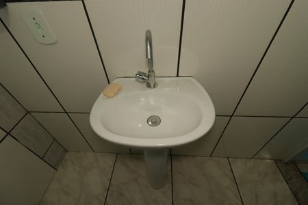 Casa à venda com 290m², 2 quartos e 5 vagasBanheiro da Suíte da casa 3 - Pia