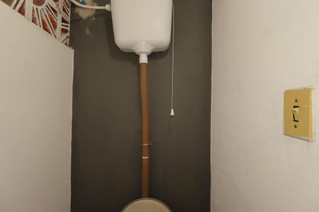 Casa à venda com 290m², 2 quartos e 5 vagasLavabo da casa 3