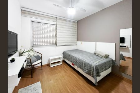 Apartamento à venda com 171m², 3 quartos e 4 vagasQuarto 2