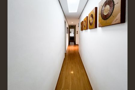 Apartamento à venda com 171m², 3 quartos e 4 vagasCorredor