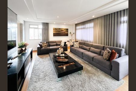 Apartamento à venda com 171m², 3 quartos e 4 vagasSala