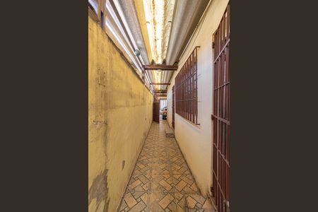 Casa para alugar com 250m², 2 quartos e 2 vagasCorredor