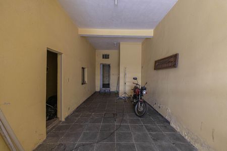 Casa para alugar com 250m², 2 quartos e 2 vagasQuintal