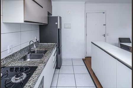 Apartamento para alugar com 40m², 2 quartos e 1 vaga Apartamento para alugar com 40m², 2 quartos e 1 vagacozinha e área de serviço compartilhadas_4