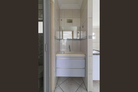 Apartamento à venda com 55m², 3 quartos e 1 vaga Apartamento à venda com 55m², 3 quartos e 1 vagaBanheiro