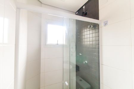 Casa para alugar com 65m², 2 quartos e 2 vagas Casa para alugar com 65m², 2 quartos e 2 vagasBanheiro da Suíte 2