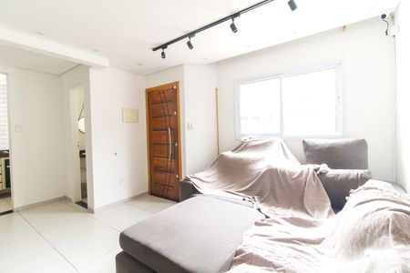 Sala de casa para alugar com 2 quartos, 65m² em Vila Yolanda, Ferraz de Vasconcelos