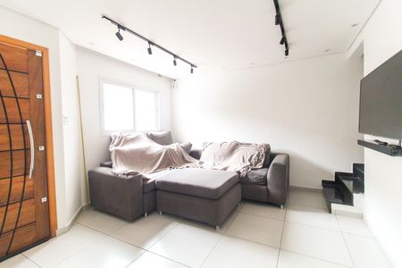 Sala de casa para alugar com 2 quartos, 65m² em Vila Yolanda, Ferraz de Vasconcelos