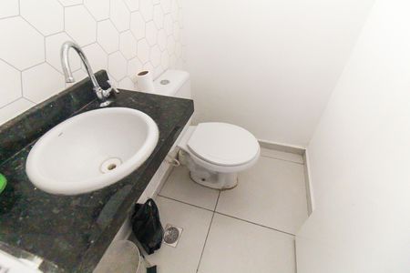Casa para alugar com 65m², 2 quartos e 2 vagas Casa para alugar com 65m², 2 quartos e 2 vagasLavabo