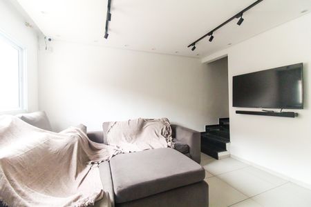 Casa para alugar com 65m², 2 quartos e 2 vagas Casa para alugar com 65m², 2 quartos e 2 vagasSala