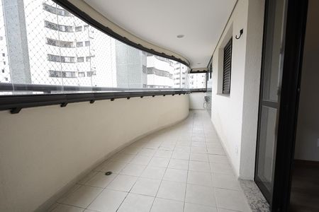 Sacada de apartamento à venda com 3 quartos, 146m² em Vila Assunção, Santo André