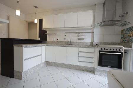 Apartamento à venda com 146m², 3 quartos e 3 vagasCozinha