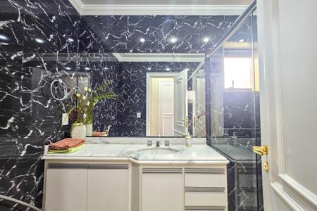 Apartamento para alugar com 180m², 3 quartos e 2 vagasbanheiro da suíte 3